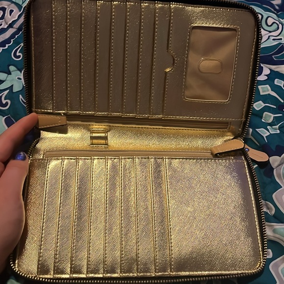 Wallet - Picture 2 of 3